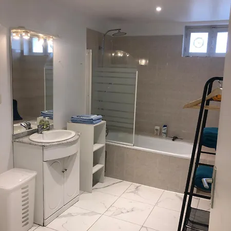דירה Confort Et Charme Scandinave Avec Terrasse Vichy